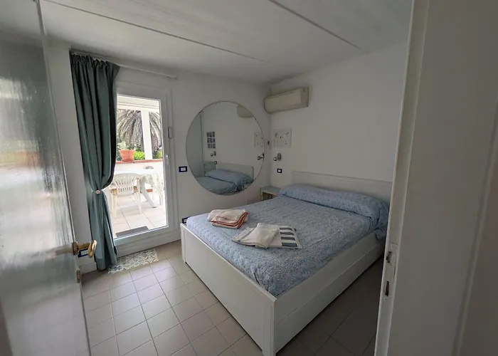 Versilia - Con Terrazzo 아파트 마리아나디피에트라산타