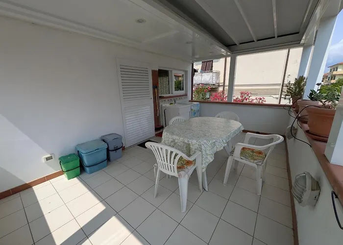 Versilia - Con Terrazzo * 마리아나디피에트라산타