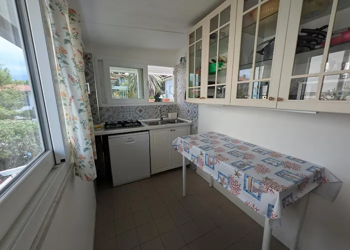 Versilia - Con Terrazzo 아파트 마리아나디피에트라산타